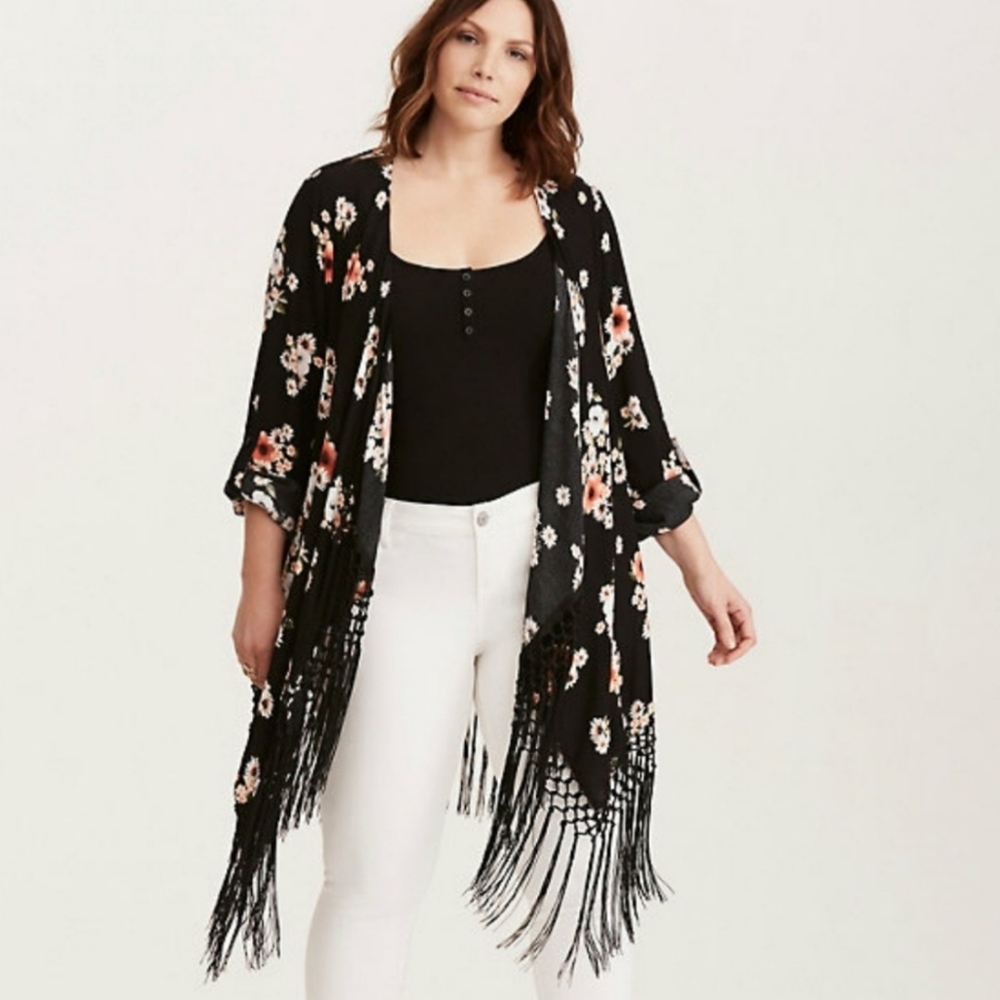Torrid Floral Print Crepe Fringe Kimono Boho Black | Size: 4X